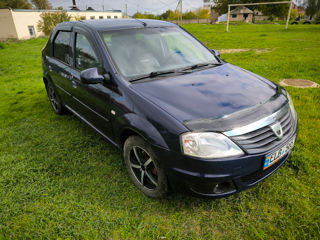 Dacia Logan foto 8