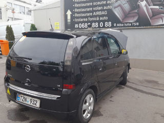 Opel Meriva foto 2