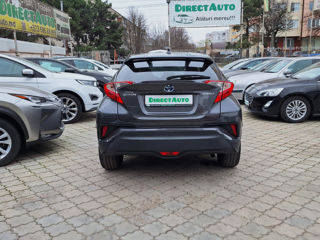 Toyota C-HR foto 4