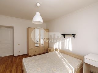 Casă lîngă C.C.Malldova, 3 dormitoare+living, 650 euro ! foto 7