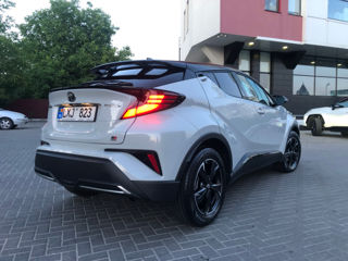 Toyota C-HR foto 3