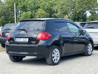 Toyota Auris foto 4