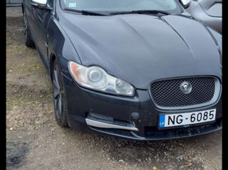 Jaguar XF foto 2