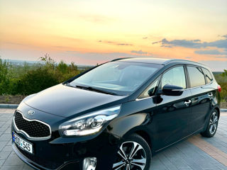 KIA Carens foto 1