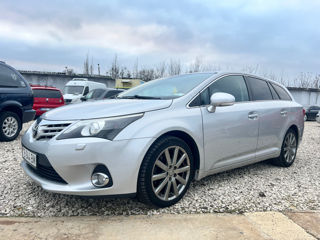 Toyota Avensis foto 4