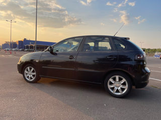 Seat Ibiza foto 1