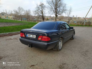 Mercedes E-Class foto 6