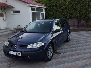 Renault Megane foto 2