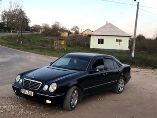 Mercedes E-Class