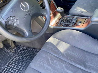 Mercedes E-Class foto 6