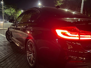 BMW 5 Series foto 4