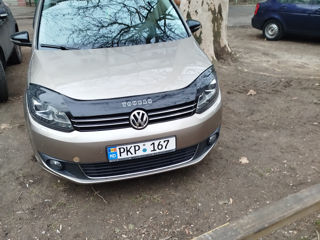 Volkswagen Touran foto 4