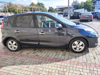 Renault Scenic foto 8