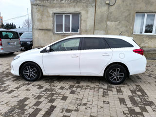 Toyota Auris foto 4