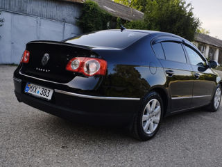 Volkswagen Passat foto 3