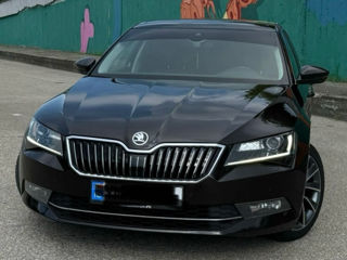 Skoda Superb foto 3