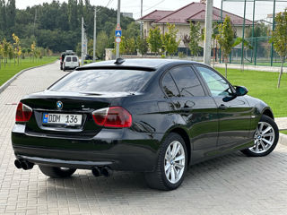 BMW 3 Series foto 4