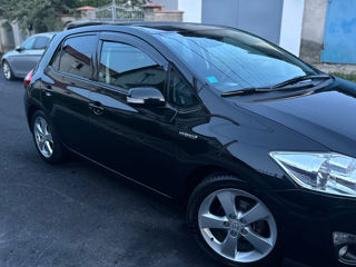 Toyota Auris foto 1