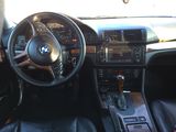 BMW 5 Series foto 6