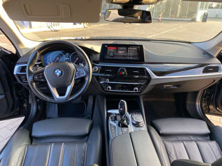 BMW 5 Series foto 13