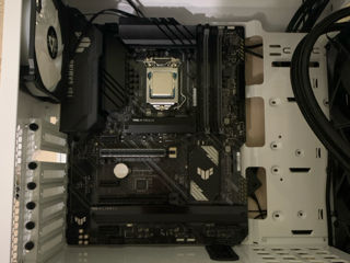 Vând Pc Gaming Full Setup monitor/scaun/periferice foto 2