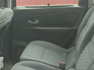 Renault Grand Scenic foto 3