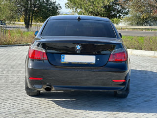 BMW 5 Series foto 4