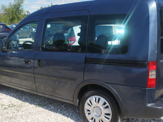 Opel Combo foto 1