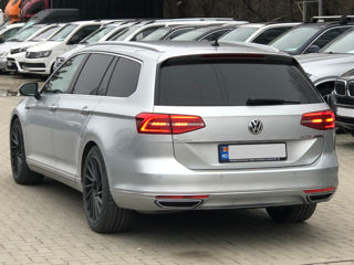 Volkswagen Passat foto 3