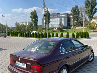 BMW 5 Series foto 5