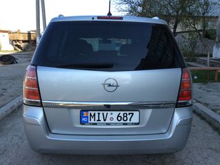 Opel Zafira foto 4