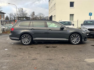 Volkswagen Passat foto 4