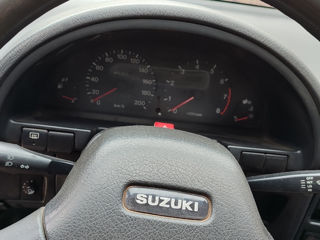 Suzuki Swift foto 3
