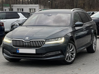 Skoda Superb foto 1