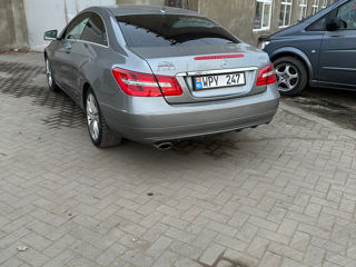 Mercedes E-Class Coupe foto 2