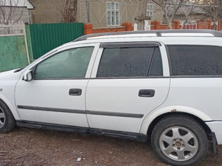 Opel Astra foto 2