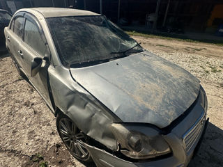 Toyota Avensis Sedan 2004 foto 2