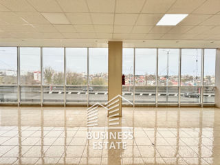 Chirie! 300 m2! Parter! Centru, bd. Dacia! Parking! Open Space! foto 5