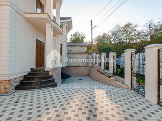 Vanzare casa individuală cu reparație, 2 nivele, 300 mp + 3 ari, Durlești! foto 4