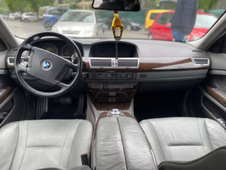 BMW 7 Series foto 3