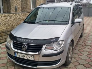 Volkswagen Touran foto 7