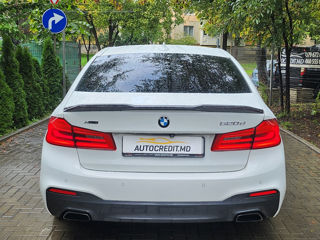 BMW 5 Series foto 13