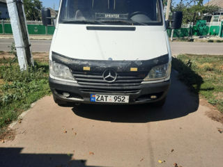 Mercedes Benz-Sprinter foto 2