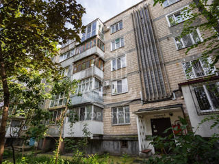 Apartament cu 2 camere, 45 m², Botanica, Chișinău foto 8