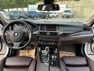 BMW 5 Series foto 8