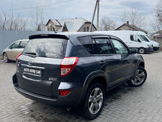 Toyota Rav 4 foto 4