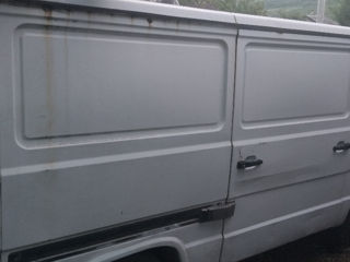Mercedes D100 фото 6