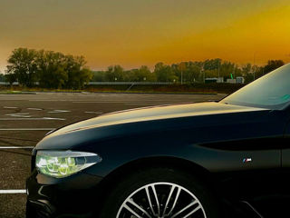 BMW 5 Series foto 3