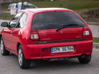 Mitsubishi Colt foto 8