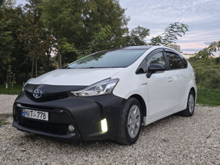 Toyota Prius + foto 1